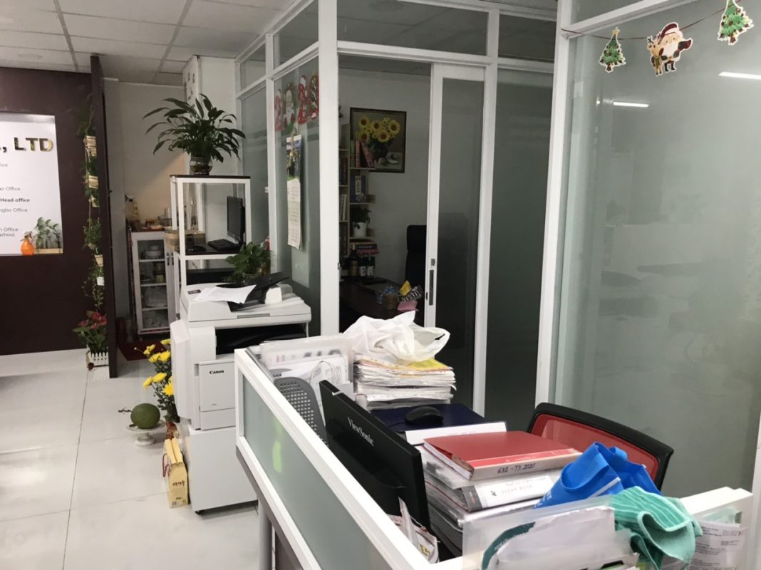 LUCKY RAINBOW GROUP | LUCKY RAINBOW OFFICE