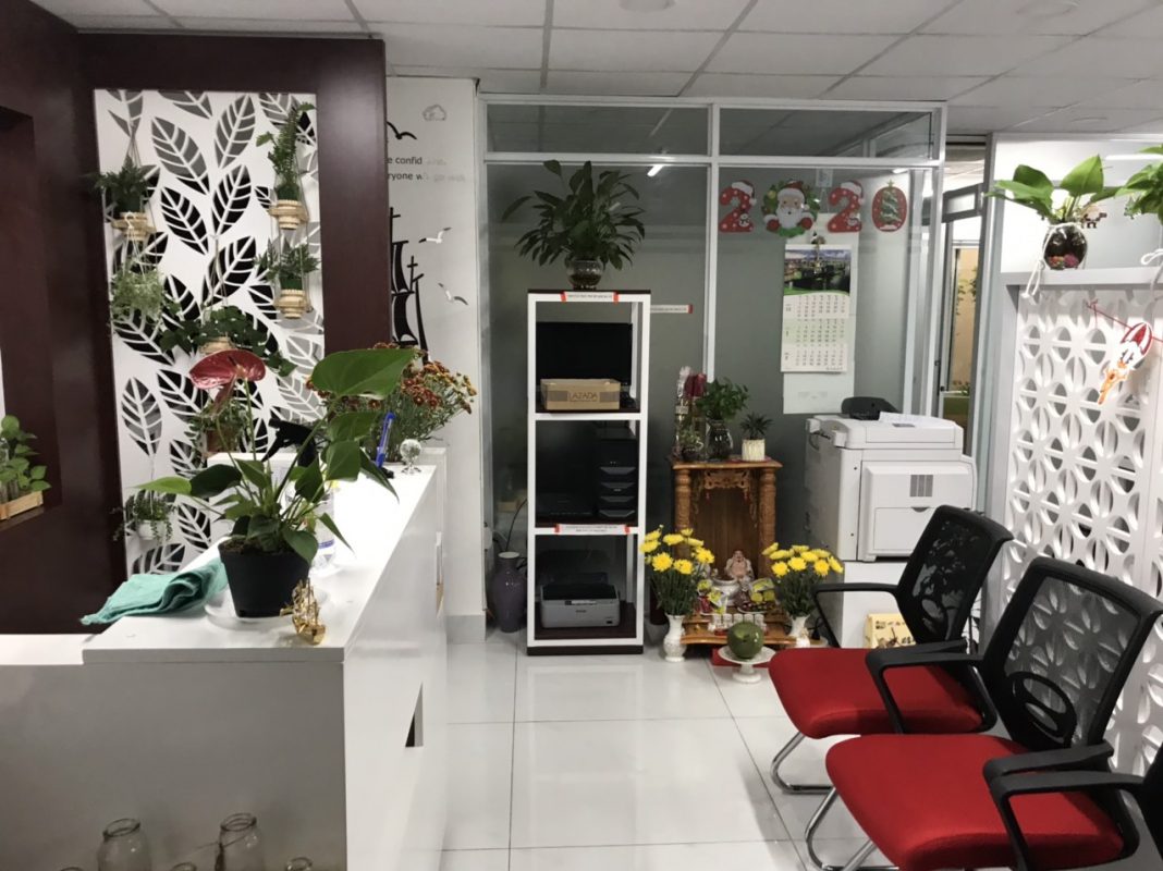 LUCKY RAINBOW GROUP | LUCKY RAINBOW OFFICE