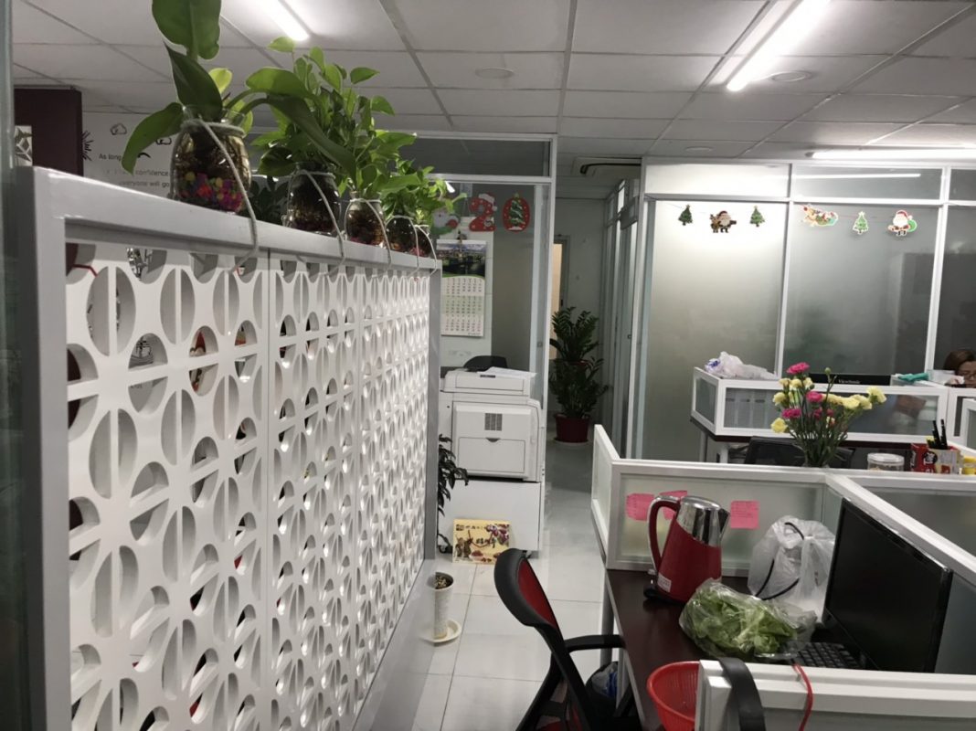 LUCKY RAINBOW GROUP | LUCKY RAINBOW OFFICE